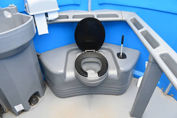 Best Construction site porta potty rental  in Beaverton, MI